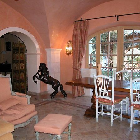 Bed and Breakfast Le Mazet De La Dame Barbentane Esterno foto