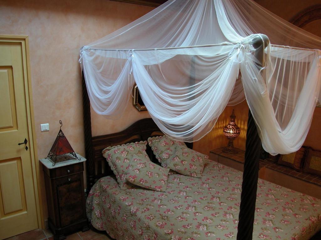 Bed and Breakfast Le Mazet De La Dame Barbentane Camera foto